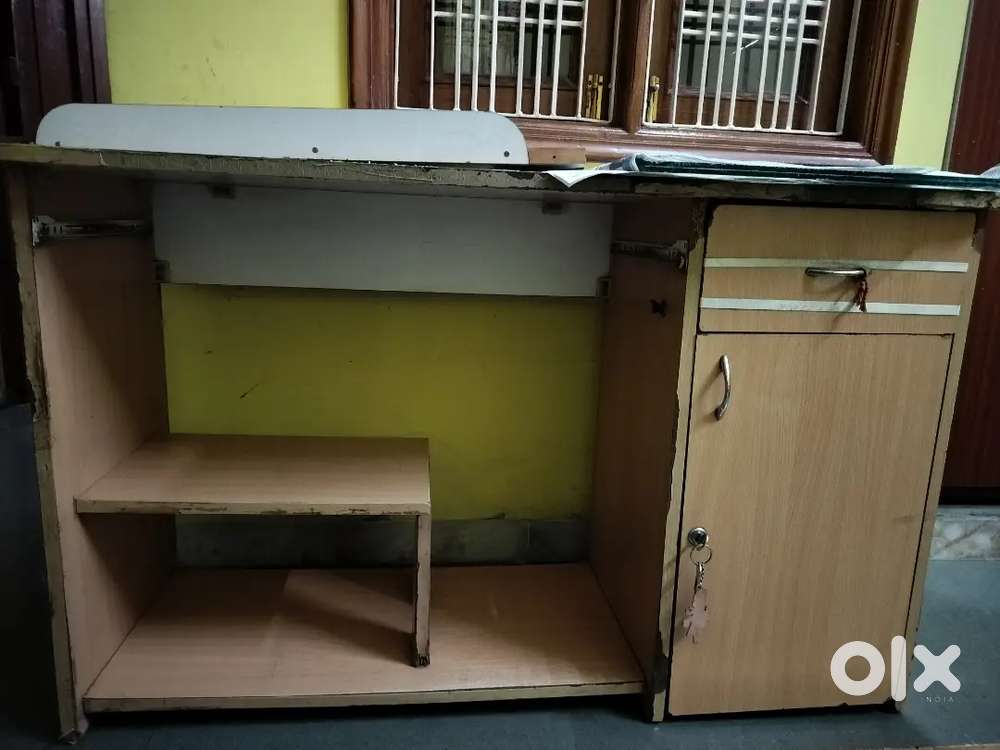 Computer table/ office table