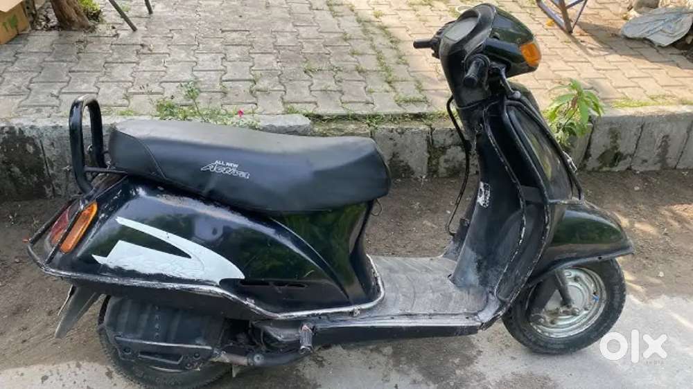 ACTIVA COMPLETE WORKING, ENGINE & ALL PERFECT