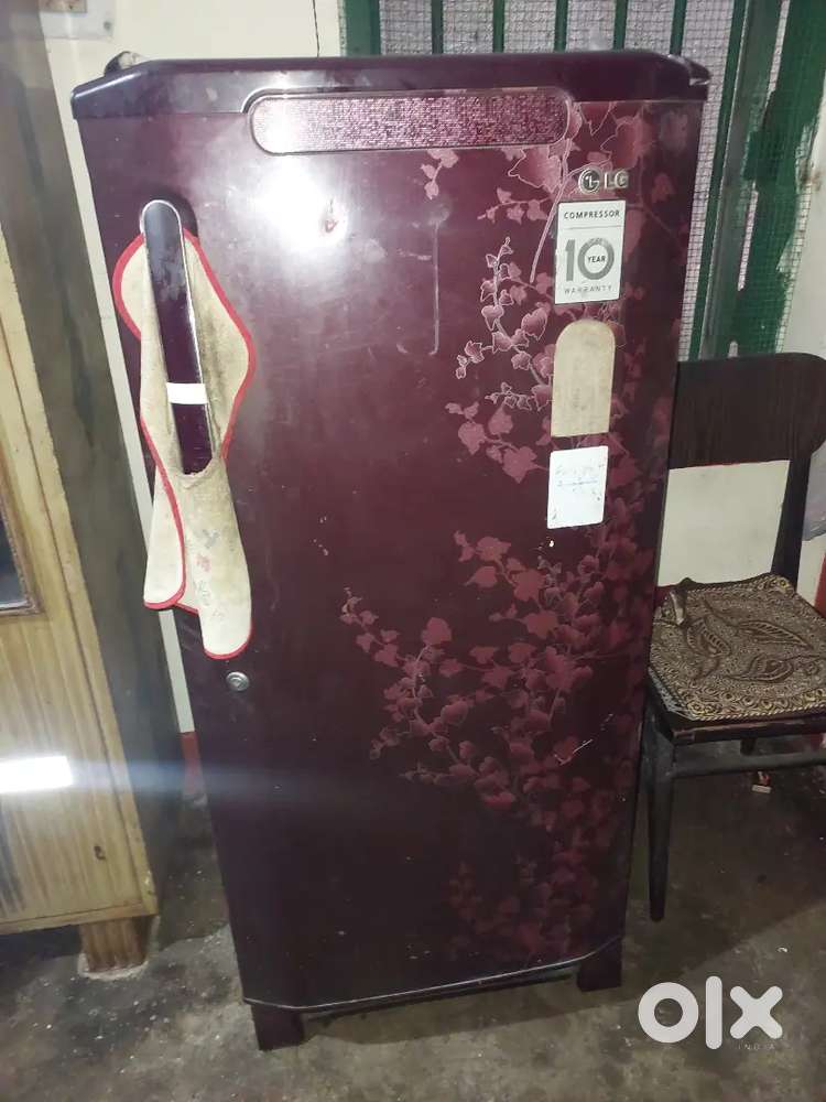 LG SINGLE DOOR REFRIGERATOR 225 LTRS WITH STAND DRAWER RS 10000