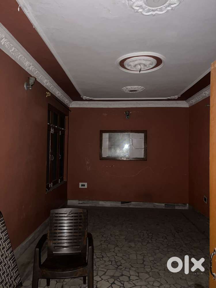 1 master room with washroom for rent available near pawan ice cream