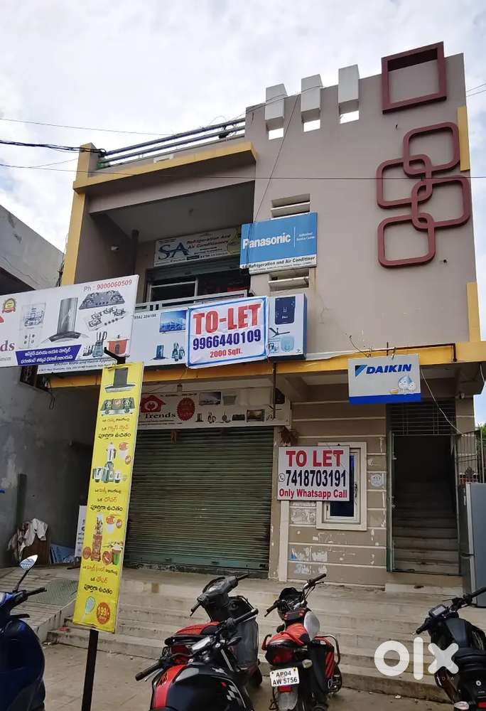 Commercial 2000 square feet for rent