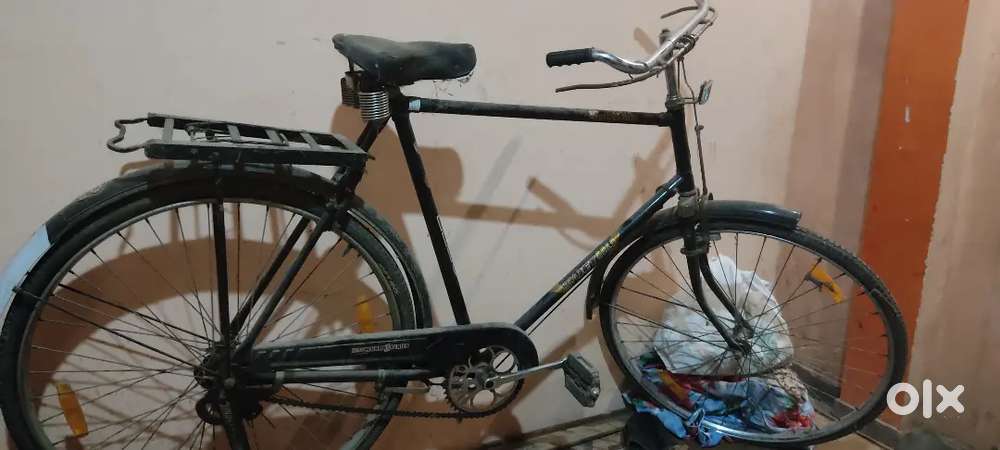 Herojetgold only 4,5 chale hai aur khadi rhi hai bass