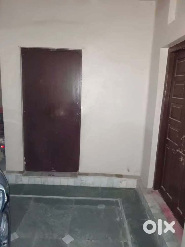 2 room set available in muirabad