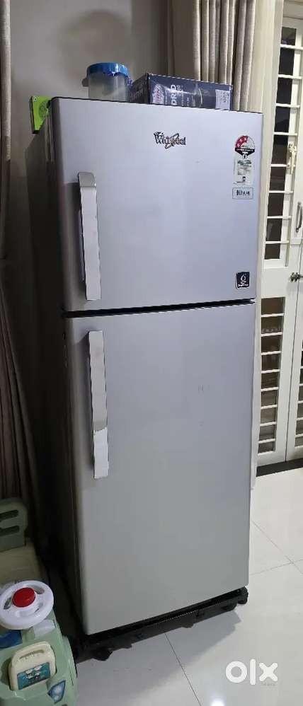 Whirlpool Double Door Refrigerator  3 Star  242 Ltr  Silver Color