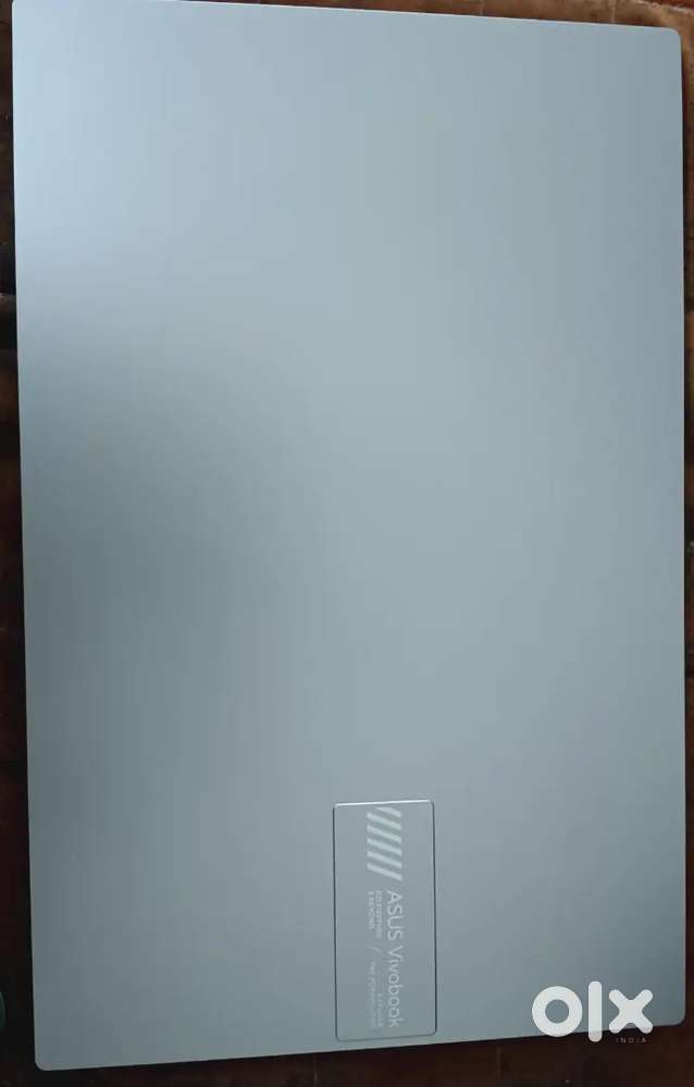 Asus R3, 20 days old, 8gb/512gbSSD, backlit keyboard, win 11, office