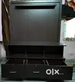 TV TABLE GOOD CONDITION