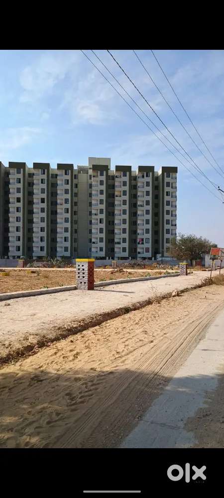 Semi furnished flat (New)student/ Gov employ if interested let me know