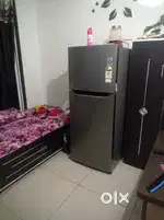 1 bhk flat vechvano che.full pani sagvad.near hospital and school