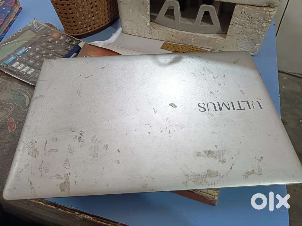 Laptop badiya condisan 2025 me hi liya tha