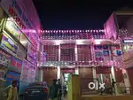 Shops on rents with all facilities