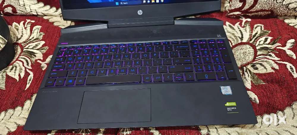 HP pavilion