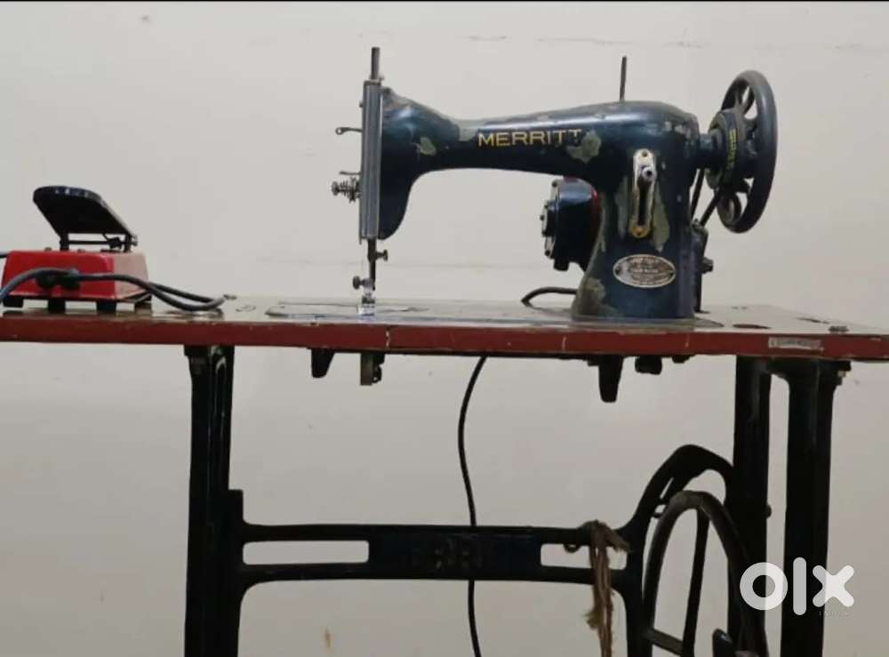 Sewing Machine with Motor, Heavy weight.