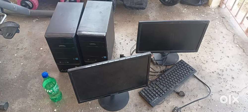 2 Monitor cpu and key board