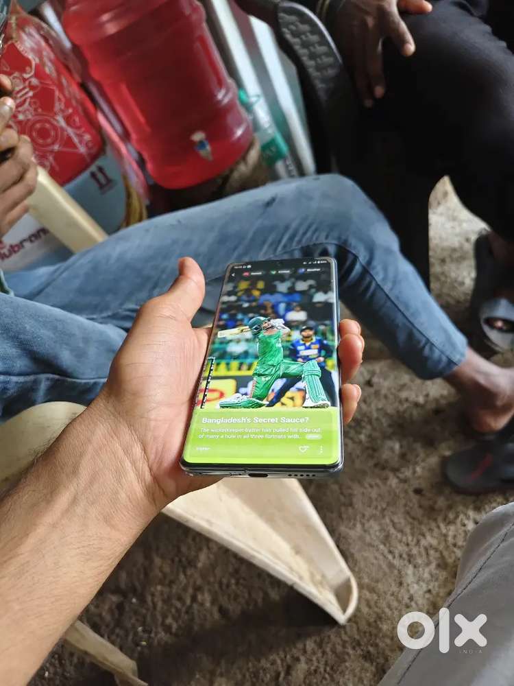 Vivo v 30  top candishion