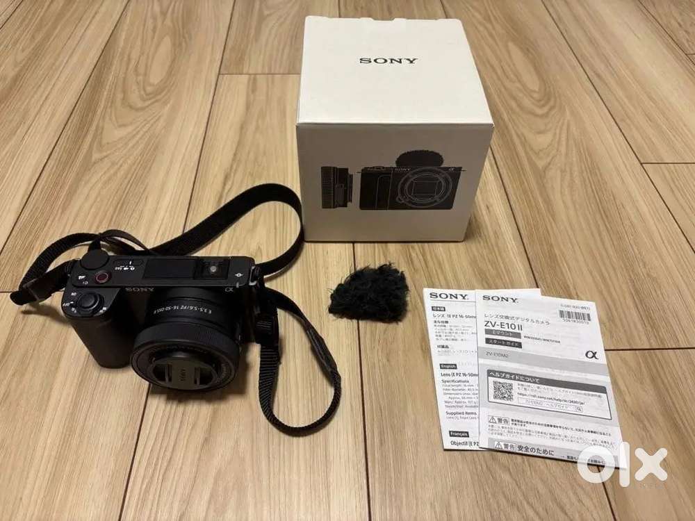 SONY ZV-E10 II Black W 16–50mm Lens + Vlog Starter Excellent Condition