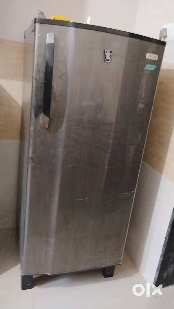 Godrej Refrigerator 5 star  3yrs old for sale