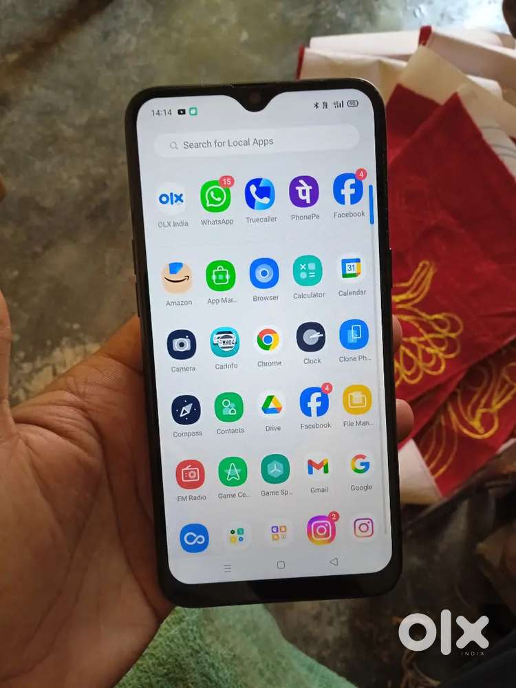 Realme 3  4g phone (4/64) phone with adeptor