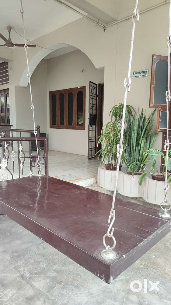 Furnished house for employees