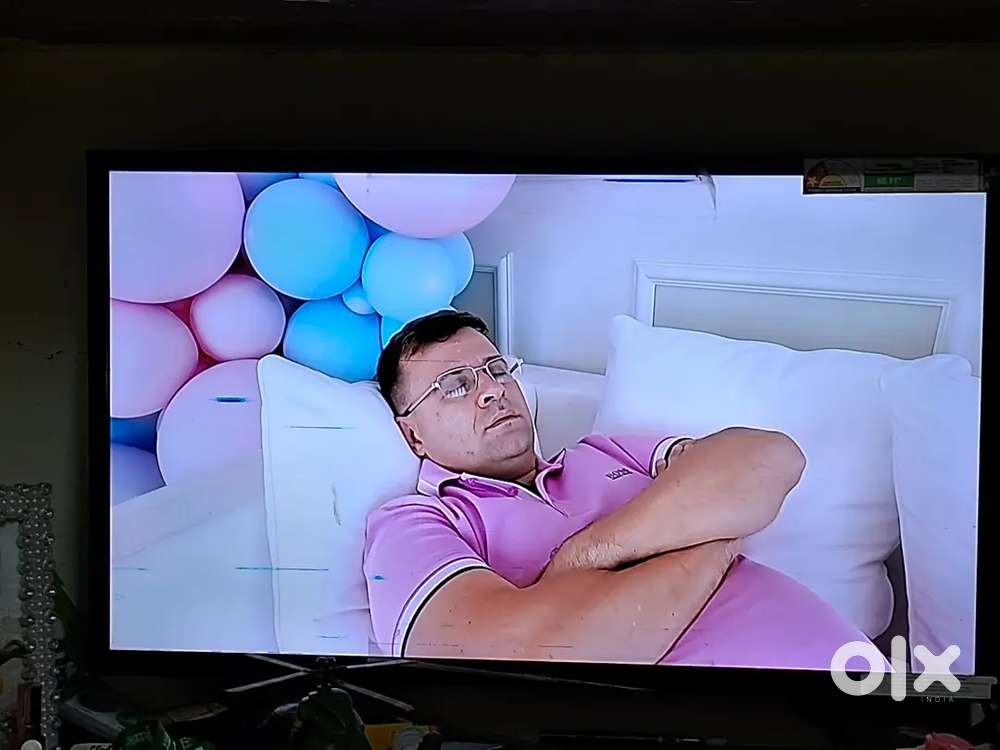 Samsung smart led 32 inch Tv