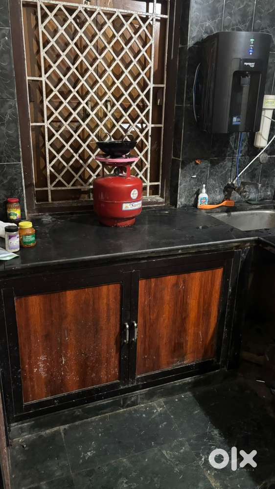 One bed lying vacant in twin sharing 1 RK a/c room for ladies