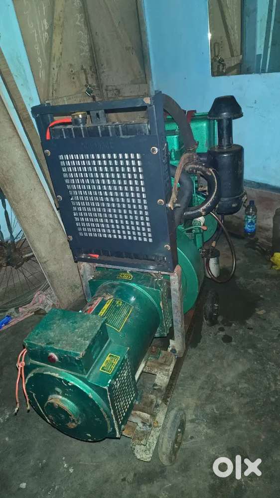 Kirloshker generator 10 hp engine 8 ka daynmo hai