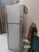 LG 240 LTR DOUBLE DOOR WITH DOOR COLLING FROST FREE REFRIGERATOR