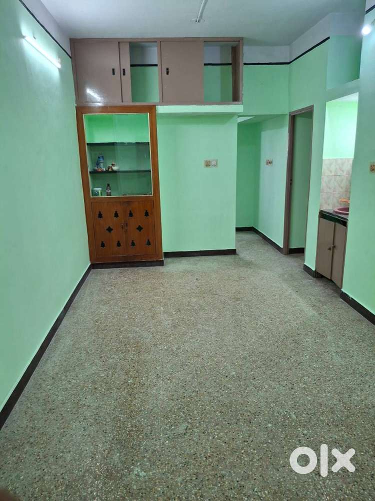 2BHK Near Indira Gandhi Medical College Kadirkamam - Veg Only