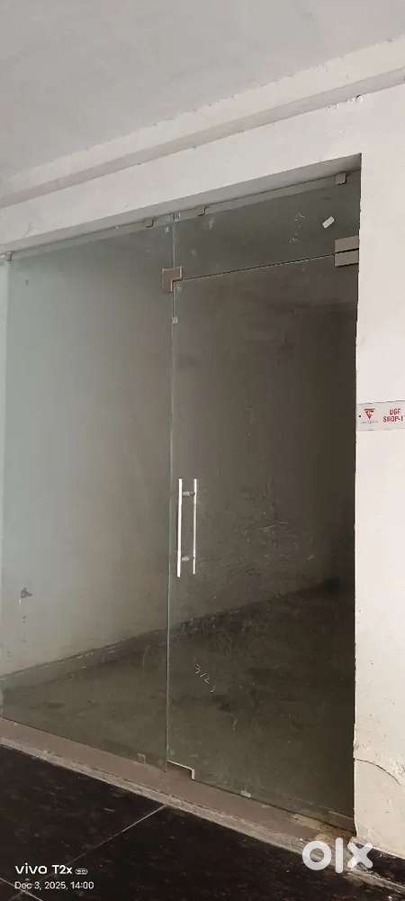 Prime location and perfect connectivity ready to move shop