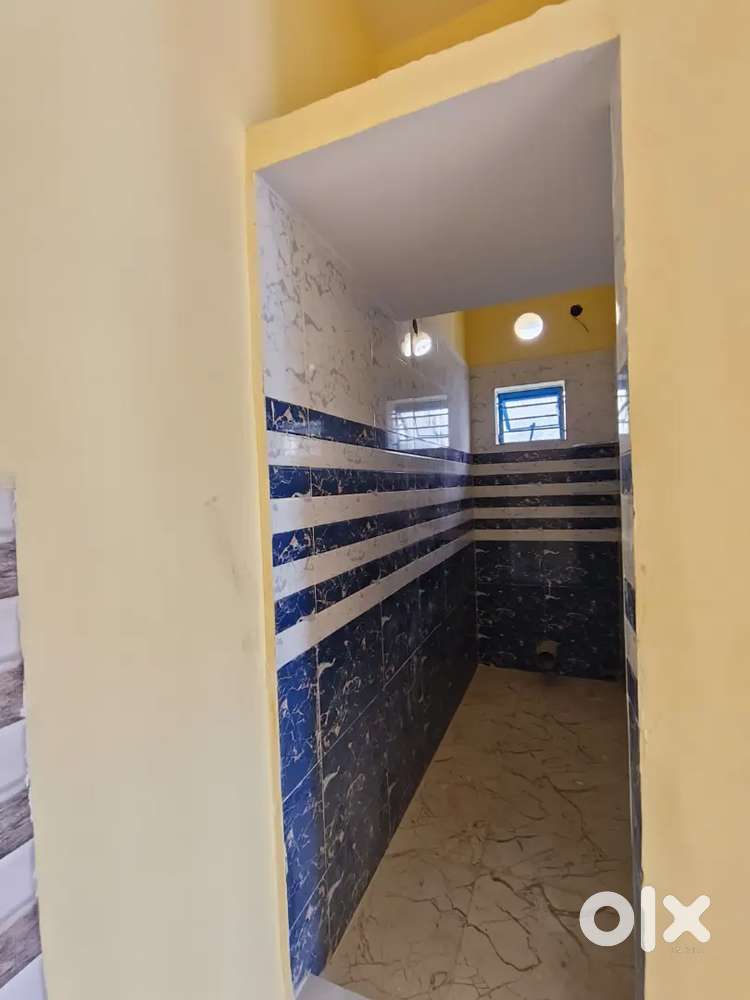 1rk,1bhk available near Newtown