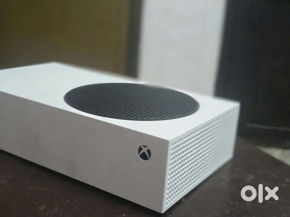Xbox Series S – Excellent Condition  Ready to Play