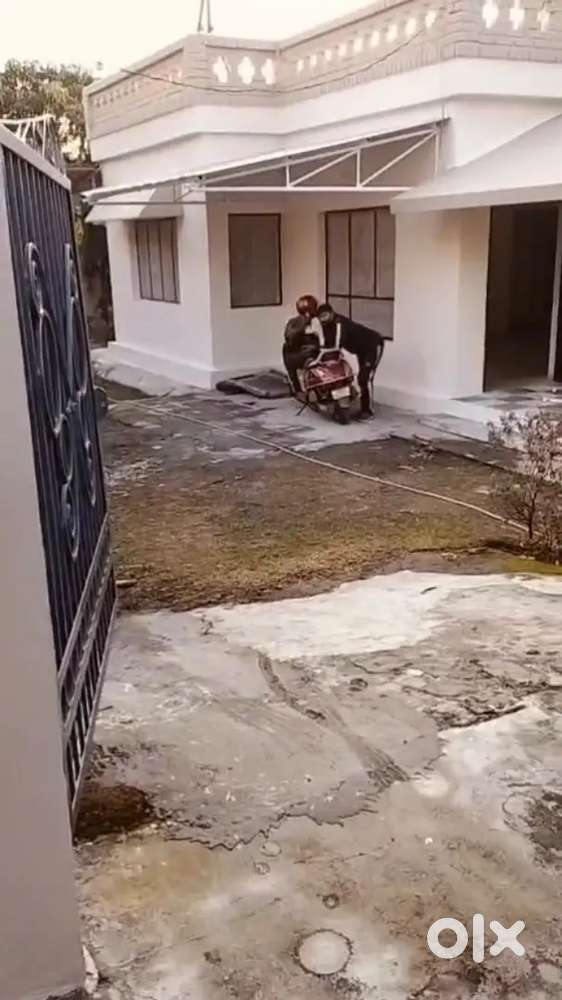 Independent 3 BHK House at Dalanwala Near Summer Valley for Family