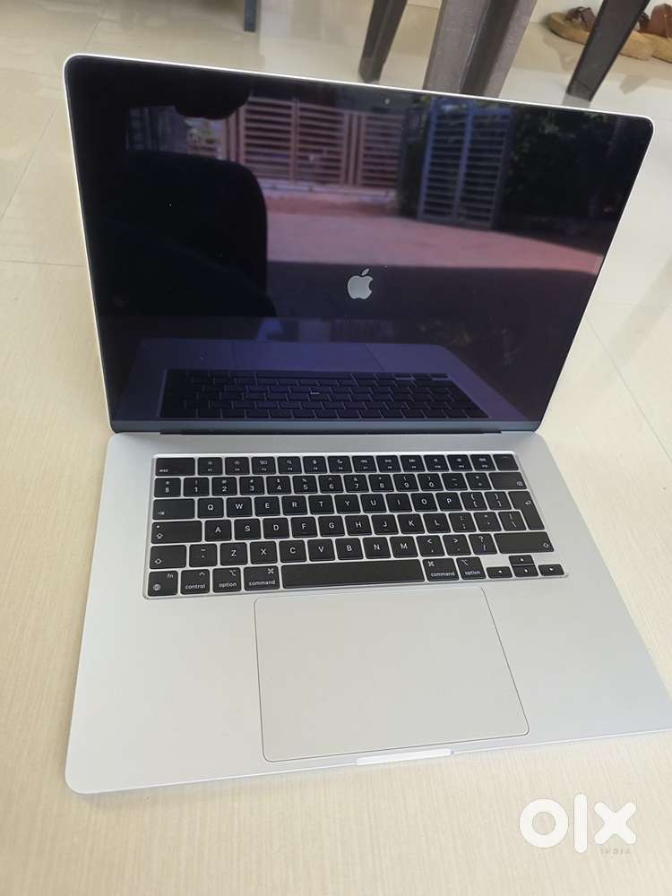 Apple Macbook air m2