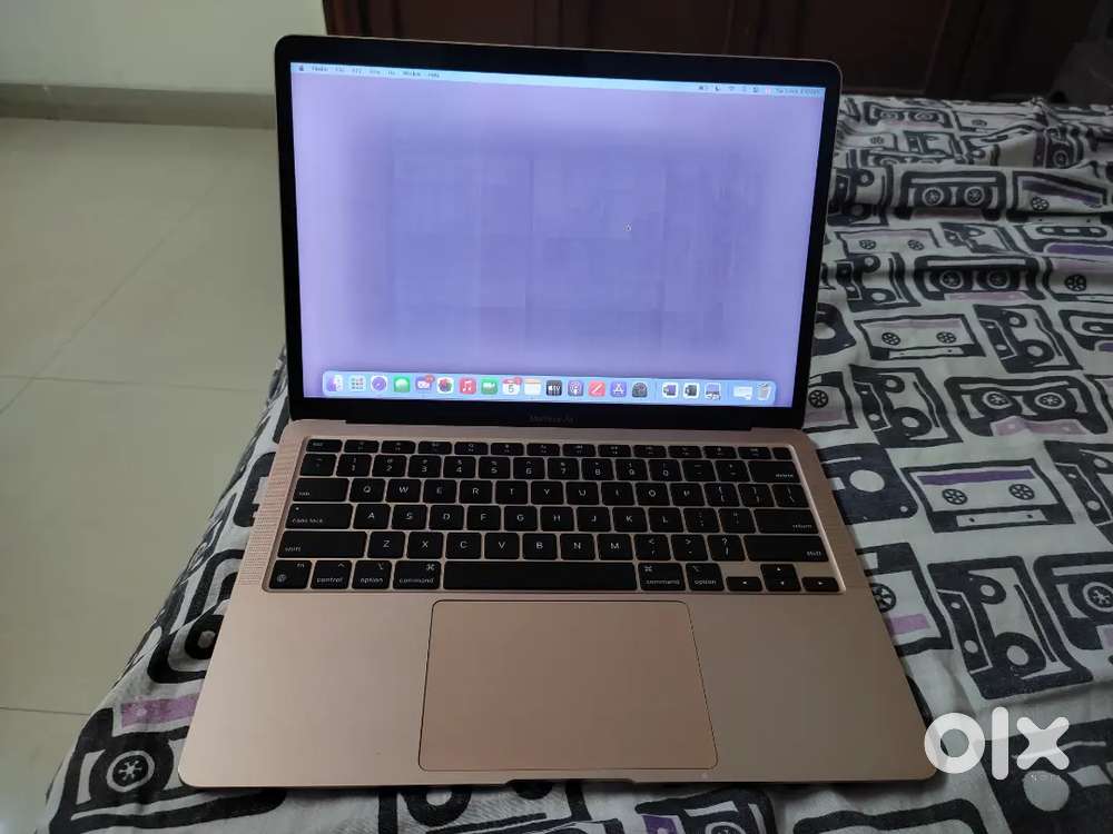 MacBook Air M1  8GB/256GB  Rose Gold – Needs Screen Repair