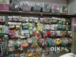 Rk pets shop. Sales staff