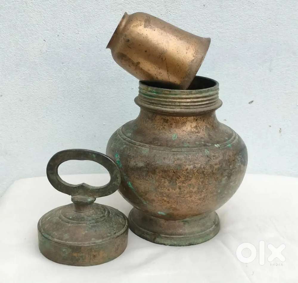 Antique bronze (vellodu) milk pot - good condition