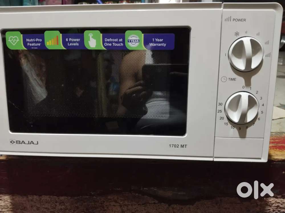 MICROWAVE OVEN