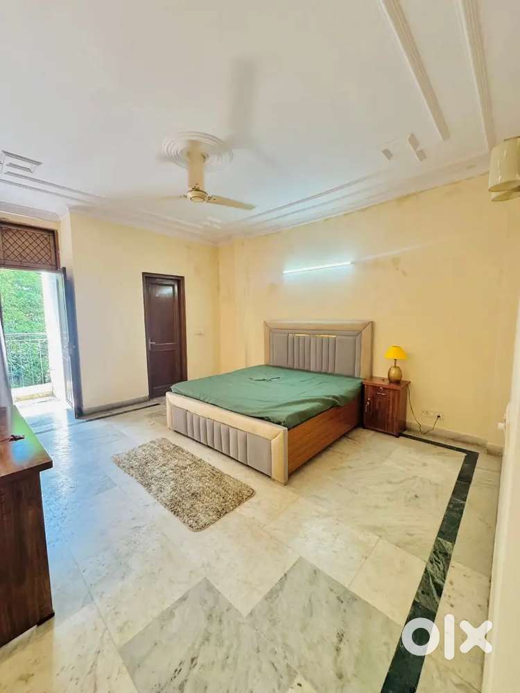 premium co-living pg in gurugaon  no brokage  all facilities