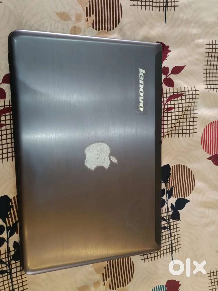Lenovo leptop i7 process 18inch