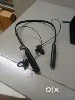 Boat Rockerz neck band