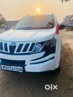 Mahindra XUV500 2014