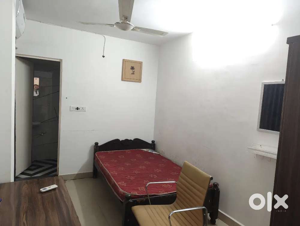 1 room fully furnished in chunabhati colony