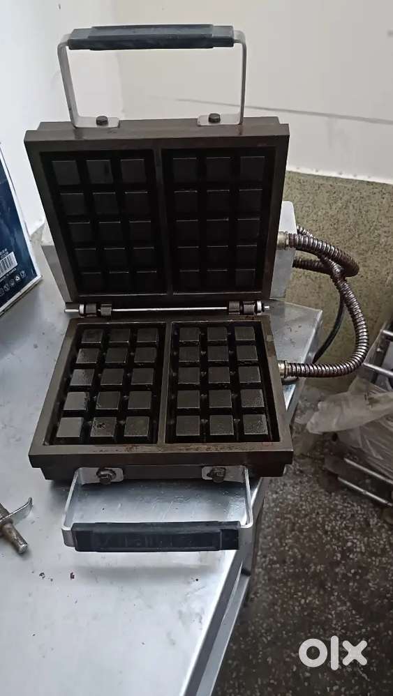 2 Packing machine, waffle maker