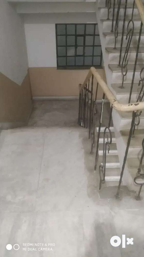 2 BHK flat for rent in beleghata in prime location