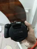 Panasonic Lumix G7 Mirrorless camera with 12-60mm lens
