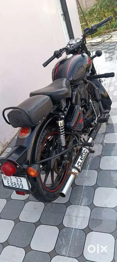 Bullet 350 BLACK
