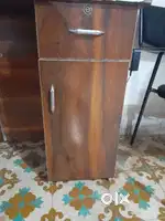 Computer table