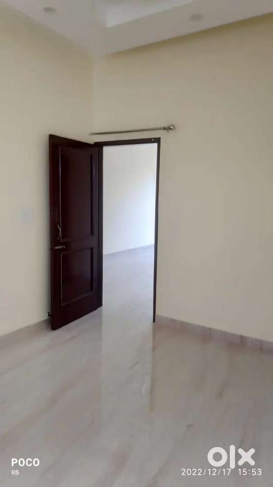 Lig flat grund floor B rod phase 10 sector 64