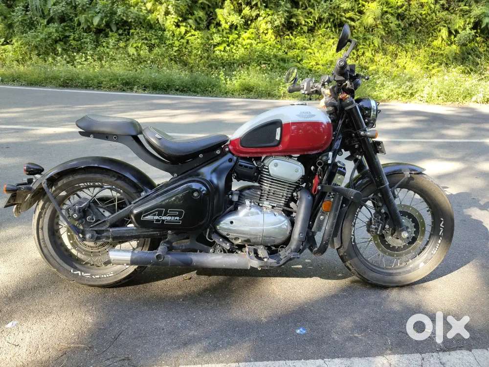 Jawa bobber 42, very good condition, document up to date, service done