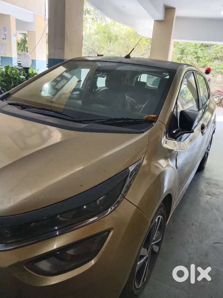 Car booking kae liye sampark kare