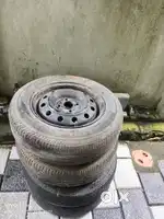 Tyre and wheel drum